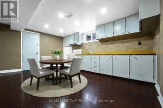 68 Rosehill Blvd in Oshawa, ON - Building Photo - Building Photo