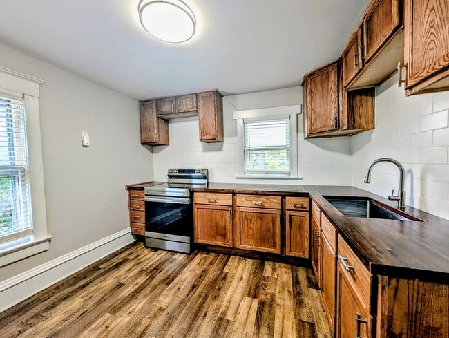 1012 Bethel St in University Park, IA - Building Photo - Building Photo