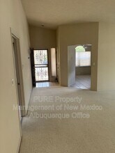10901 Lagrange Park Dr NE in Albuquerque, NM - Foto de edificio - Building Photo
