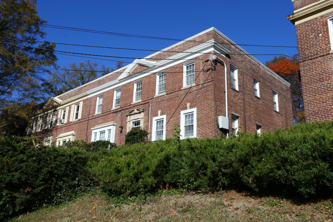 820 Taylor St NE in Washington, DC - Building Photo