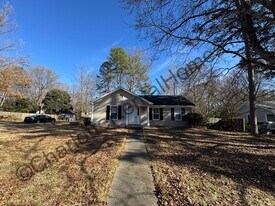 6212 Old Meadow Rd in Charlotte, NC - Building Photo