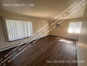 1915 S 83rd St in West Allis, WI - Building Photo - Building Photo