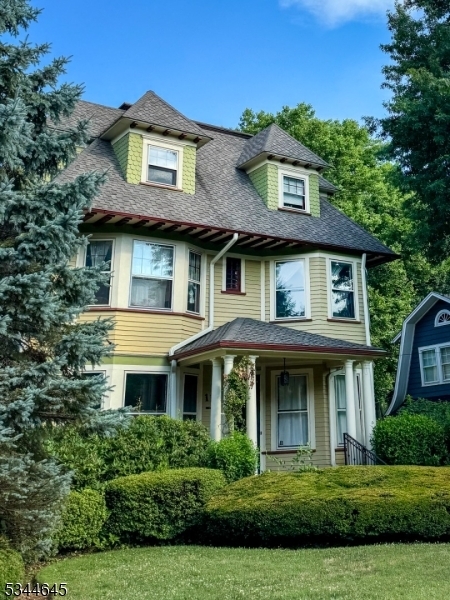 110 Montclair Ave in Montclair, NJ - Building Photo - Building Photo