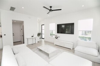 4804 Duval Rd in Austin, TX - Building Photo - Building Photo