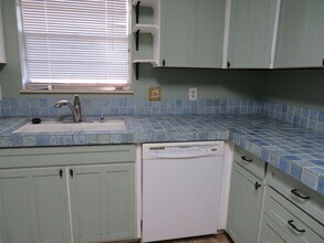 2040 Carlyle Dr in Las Cruces, NM - Building Photo - Building Photo
