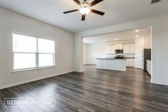 10906 Juliette Pass in Converse, TX - Foto de edificio - Building Photo