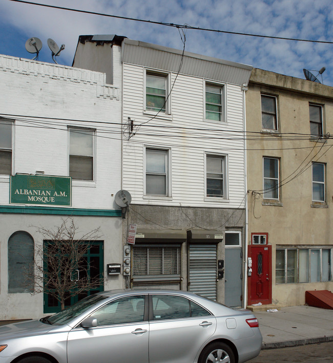 154-158 W Girard Ave in Philadelphia, PA - Building Photo - Building Photo