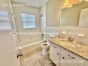 302 Fleetwood Dr in Lynchburg, VA - Building Photo - Building Photo