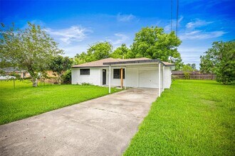 318 S Fulton St in Texas City, TX - Building Photo - Building Photo