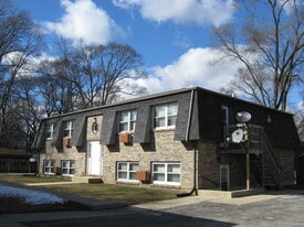 3303 Colgate Ave in Zion, IL - Building Photo