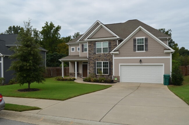 property at 1715 Davenport Dr