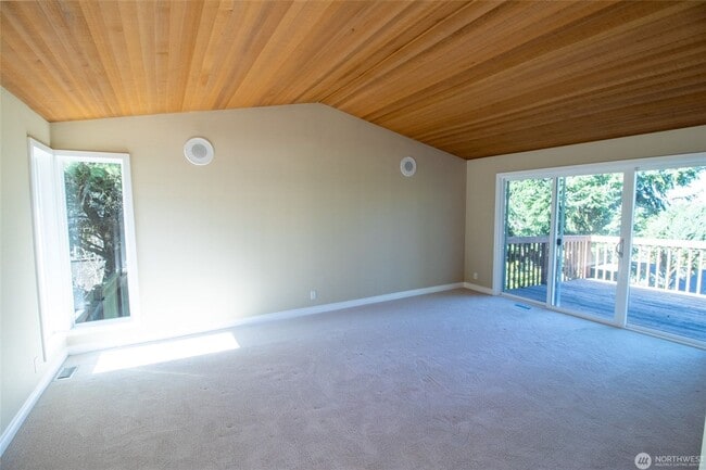 14714 SE 49th St in Bellevue, WA - Building Photo - Building Photo