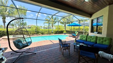 28026 Wicklow Ct in Bonita Springs, FL - Building Photo - Building Photo
