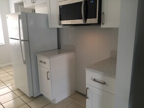1427 Summit Run Cir in West Palm Beach, FL - Building Photo - Building Photo