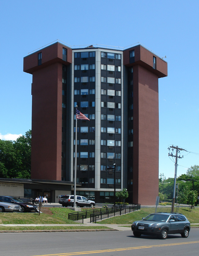 Ross Towers in Syracuse, NY - Building Photo - Building Photo