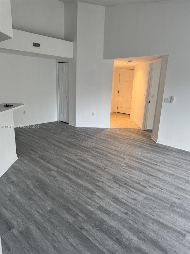 2131 SE 10th Ave in Fort Lauderdale, FL - Building Photo - Building Photo