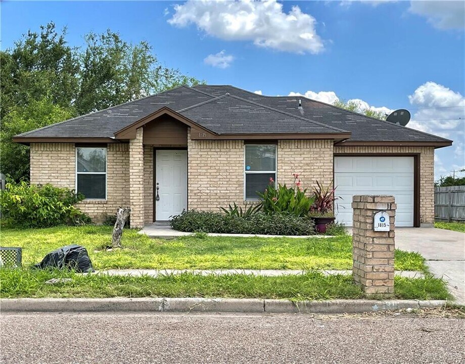 1815 W 30th St in Mission, TX - Building Photo