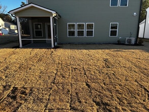 Room in House on Dimaggio Dr in Raleigh, NC - Foto de edificio - Building Photo