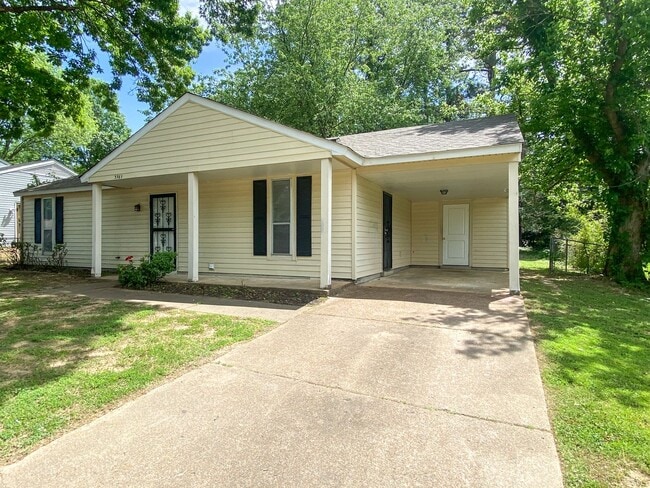 3961 Stillwood Dr in Memphis, TN - Building Photo - Building Photo