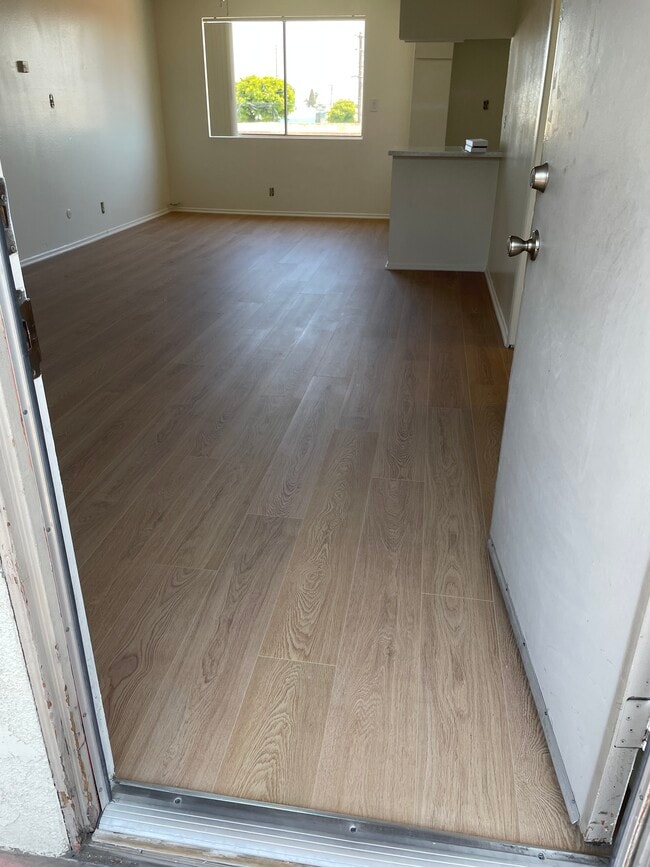 3155 Rosecrans Ave, Unit #21