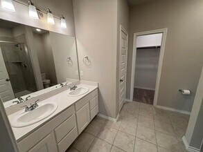 971 Hurstwood Dr in Van Alstyne, TX - Building Photo - Building Photo