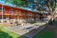 Windmill Park Apartment Homes in San Angelo, TX - Foto de edificio - Building Photo