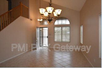 7141 W Potter Dr in Glendale, AZ - Building Photo - Building Photo