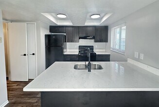 Eden at Bexley Crossing in Columbus, OH - Foto de edificio - Building Photo