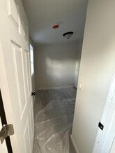 27 South St in Enfield, CT - Building Photo - Building Photo