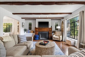 8 Ellsworth St in Rye, NY - Building Photo - Building Photo