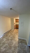 87 Broad St, Unit 1 in Marlborough, MA - Foto de edificio - Building Photo