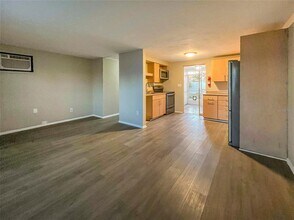 5331 Olive Ave in Sarasota, FL - Foto de edificio - Building Photo