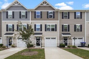 118 Manilla Cir in Hampton, VA - Building Photo