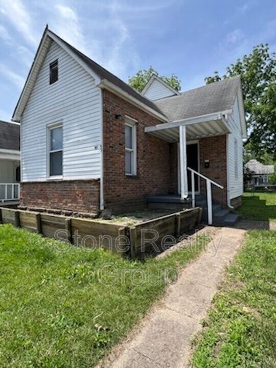 45 S 19th St in Terre Haute, IN - Building Photo