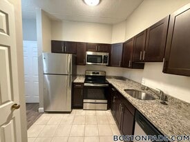 757 Highland Ave in Needham, MA - Building Photo