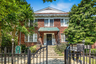 742 in Atlanta, GA - Building Photo