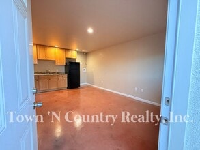 1720 Cherokee Dr in Salinas, CA - Building Photo - Building Photo