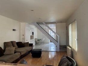 88-14 Albert Rd in Queens, NY - Building Photo - Building Photo