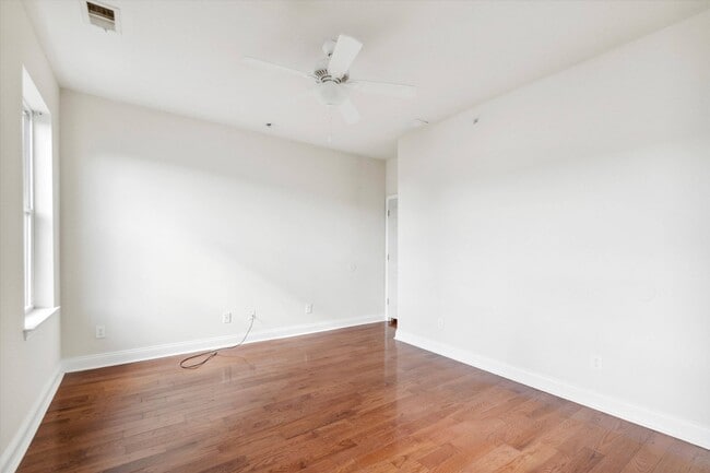 1906 N 18th St in Philadelphia, PA - Building Photo - Building Photo