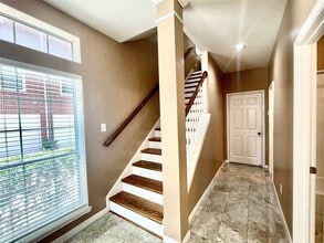 32 Waugh Dr in Houston, TX - Building Photo - Building Photo