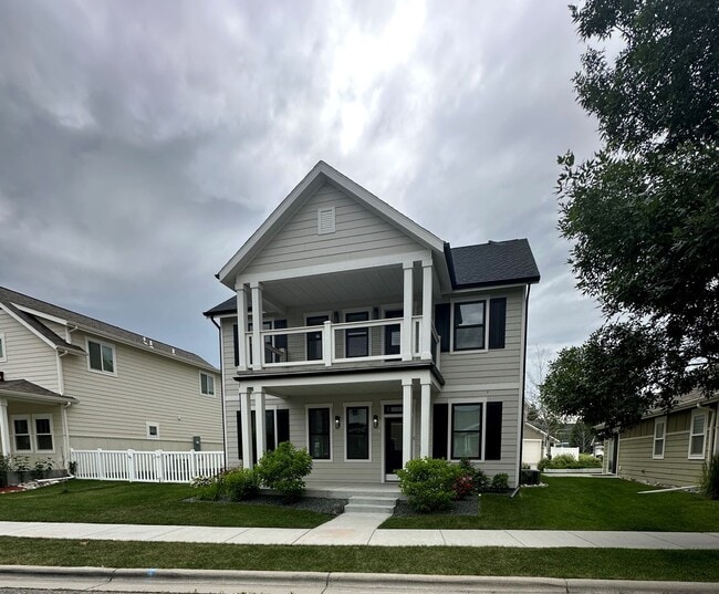 property at 1716 Lone Pine Dr