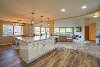 2208 SE 130th Ave in Vancouver, WA - Building Photo - Building Photo