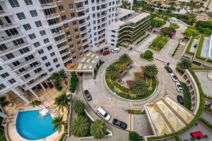 701 Brickell Key Blvd in Miami, FL - Building Photo