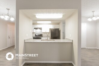 5254 Long Green Ln in Stone Mountain, GA - Foto de edificio - Building Photo