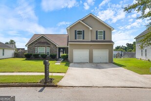 3902 Arabian Way SW in Snellville, GA - Building Photo