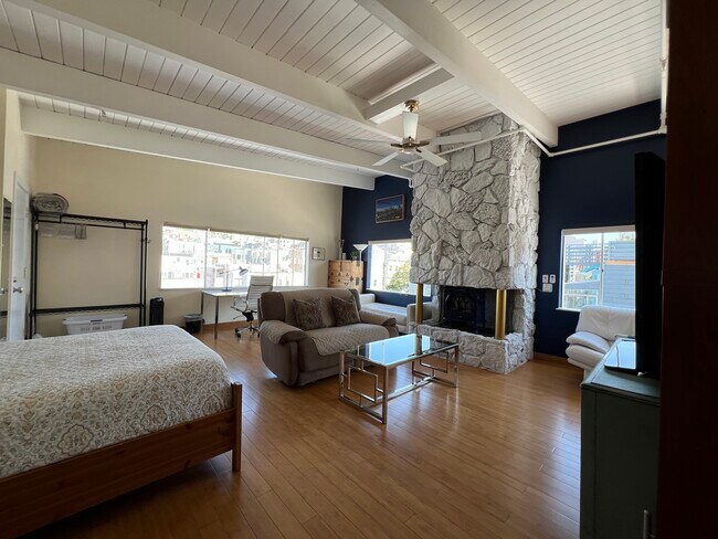 2152 Mason St, Unit 2152A in San Francisco, CA - Building Photo - Building Photo
