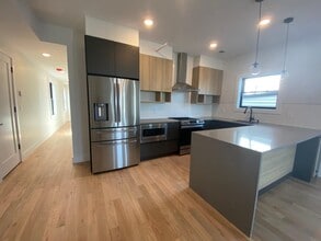 41 Thorne St in Jersey City, NJ - Building Photo - Building Photo