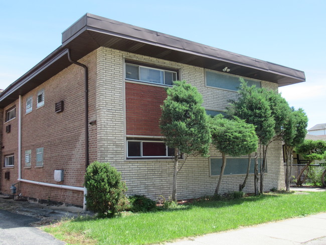 12625 S Winchester Ave in Calumet Park, IL - Building Photo - Other