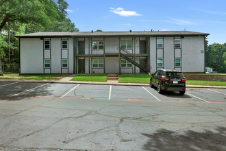 Forest Creek Apartments in Longview, TX - Building Photo - Building Photo