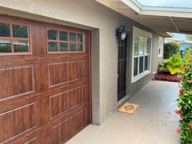 10781 57th Ave N in Seminole, FL - Building Photo - Building Photo